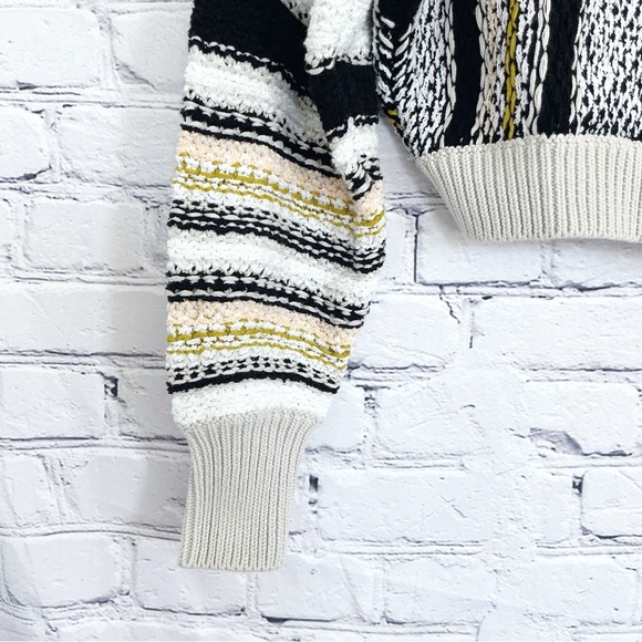 Free People Cropped Sweater Show Me Love Size Medium - Picture 5 of 8